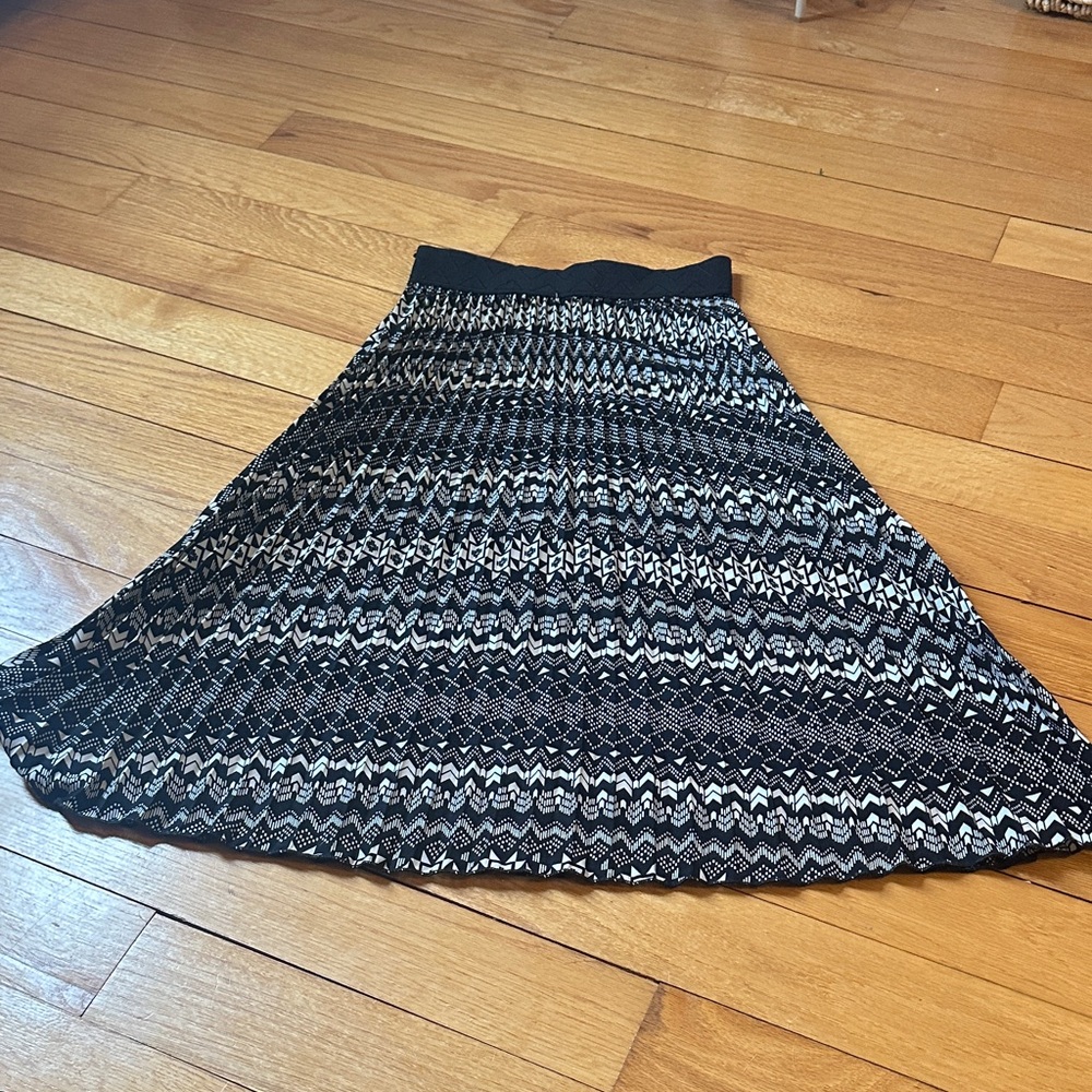 LuLaRoe Black and White Patterned Midi Skirt